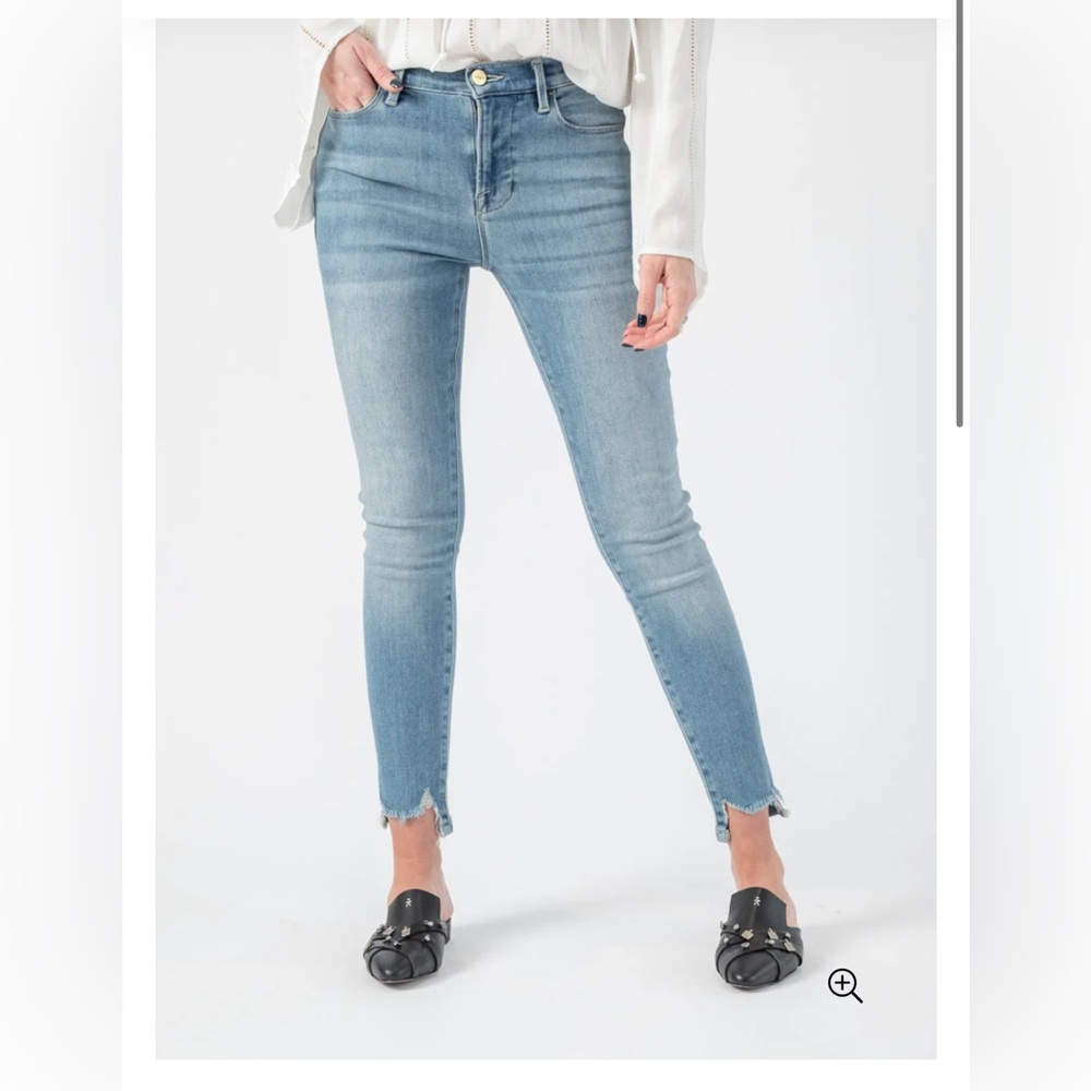 Frame Le High Skinny Front Chew in Paltrow size 32 light wash